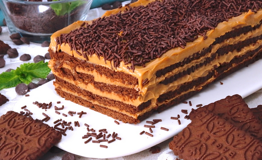 Chocotorta argentina con dulce de leche de verdad, hecha por encargo en Madrid